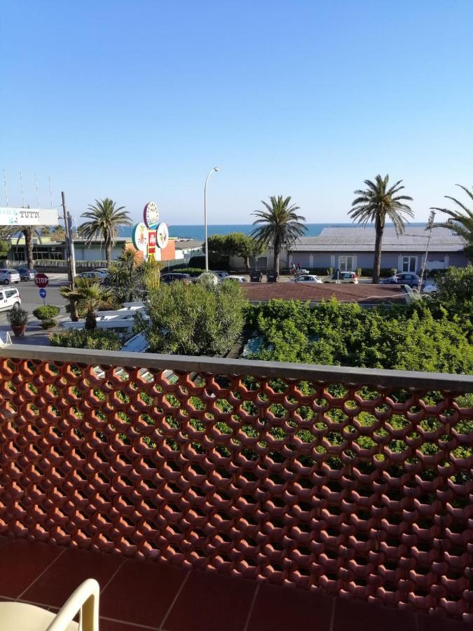 Paradiso Marina Di Carrara Dış mekan fotoğraf